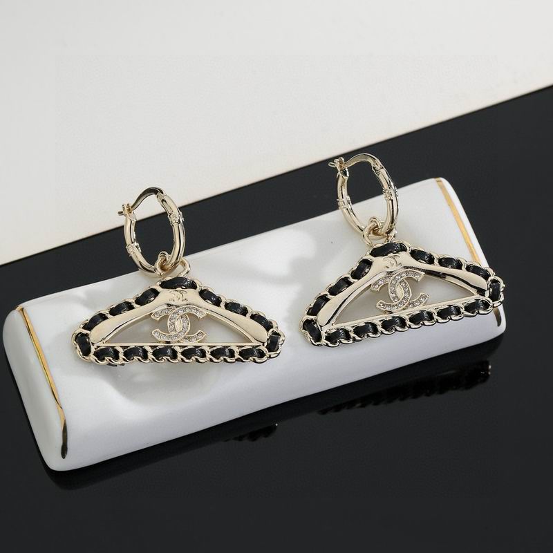 Chanel Earring 03yxs89